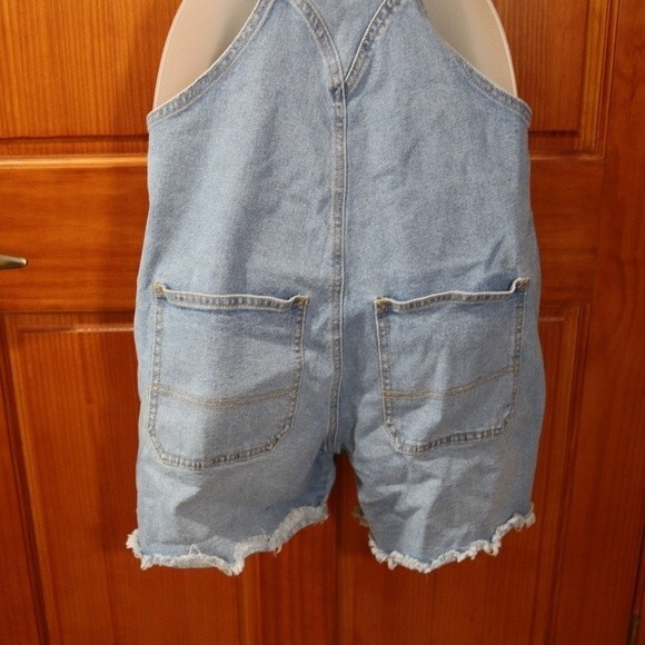 Target Pride Pastel Rainbow Queen Embroidered Shortalls Overall Shorts Medium - Picture 7 of 16